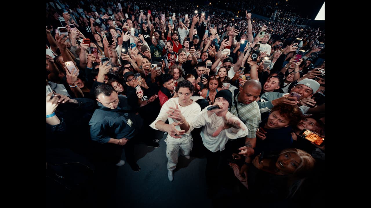 GIRLS - Live image
